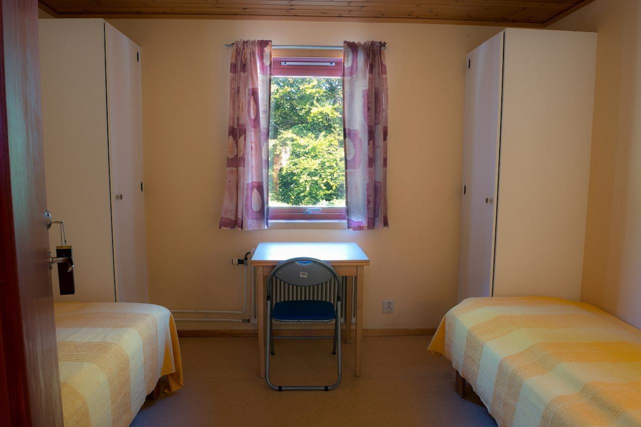 Halens Camping Och Stugby Olofstrom Room photo